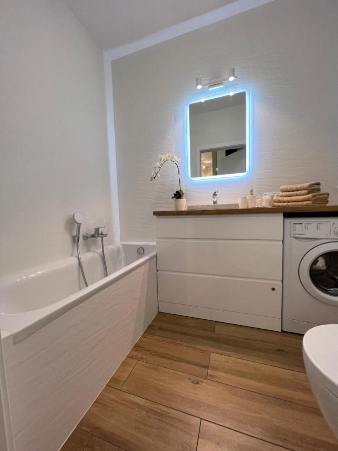 Apartament 26 Metro Daire Varşova Dış mekan fotoğraf